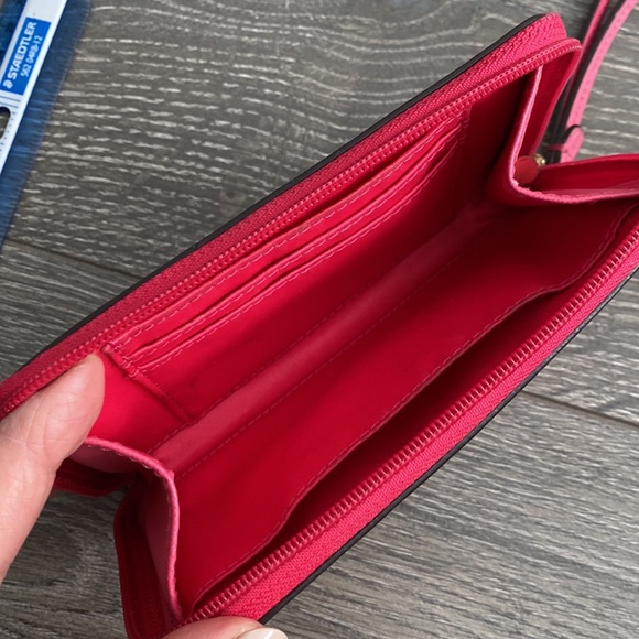 Used Coach wristlet - Picture 2 of 2